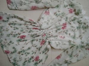 Floral Blouse Top