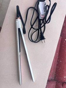 Hair Straightener Almost famous