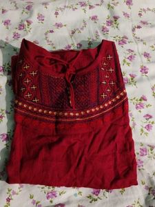 Top. Size M.  Full Sleeve