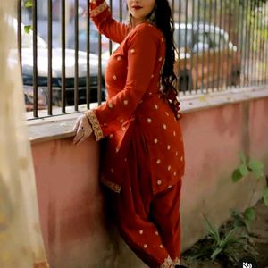 Beautifil Salwar Suit
