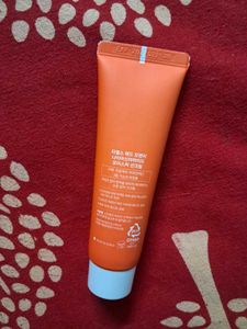 Realbarrier T&#39;else Red Orange Sun Cream