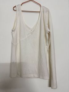 Ivory V-Neck Long Sleeve Top