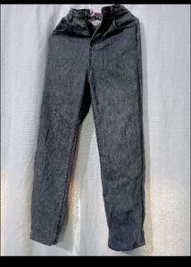 Straight Jeans
