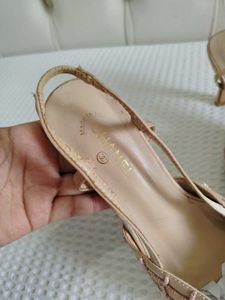 Vintage Chanel Heel
