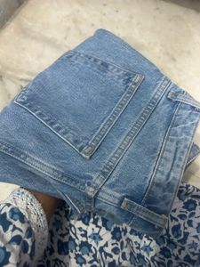 Light Wash Cropped Jeans