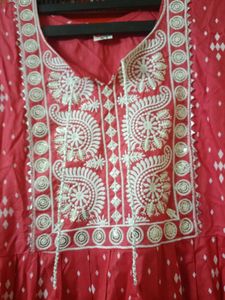 NEW Elegant Embroidered Kurta