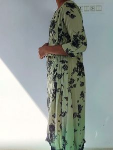 Light Green Floral Buttoned Kurta