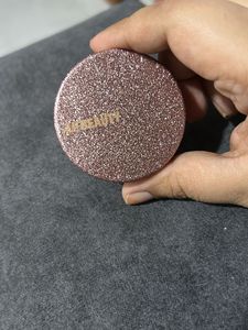 H&M Beauty Highlighter