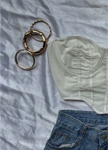 White heartshape corset