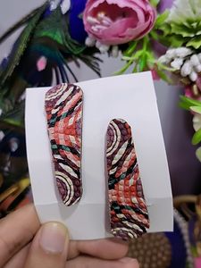 HAIR CLIPS