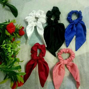 "5 Stylish Scrunchies  – Limited Time