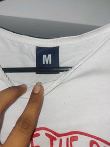 Friends inspi sleeveless tee