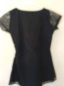 WOMEN TOP