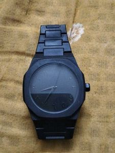 Black Arabian watch  and material: silicone