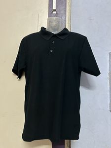 Gildan Branded Black Collar Tshirt