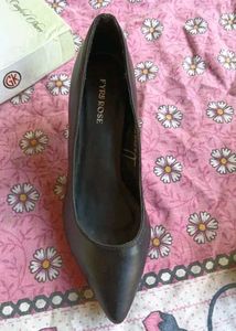 New Without Tag  Heels Black Stylish