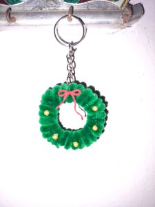 Handmade Christmas Wreath Keychain 🫠🎀