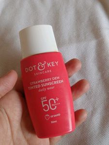 Dot & Key Sunscreen SPF 50