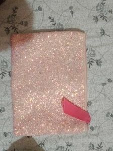 Blur Makeup Bag With A Good Storage Space