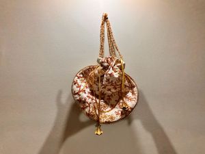 Desi Bags To Pair Up With Lehanga