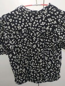 Black&amp;White Floral Top For Girls +Freebies