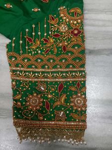 BEAUTIFUL GREEN 🍏 COLOUR MAGGAM WORK BLOUSE