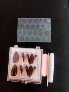 Laylaa Press On Nails