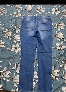 Old Navy Mid-Rise Wow Straight Jeans