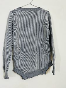 grey woollen top