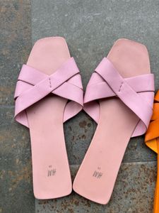 H&amp;M- Set Of 2 Flats