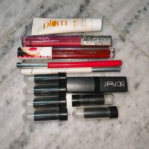 Set Of Lipsticks
