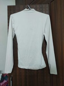 H&amp;M Cream Top