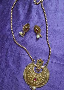 Elegant Gold Plated Necklace Set