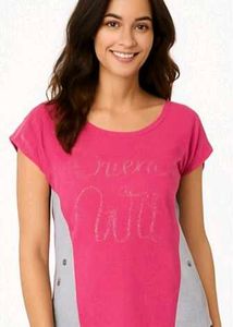 Pink Graphic Tee🌸