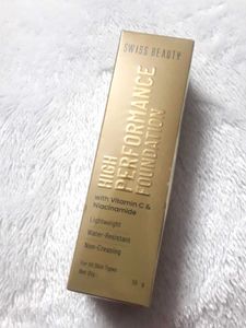 Swiss Beauty High Performance Liquid Dewy Foundati