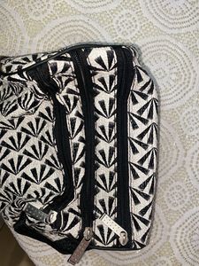 2 Black &amp; White Pouch Set