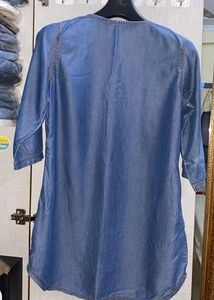 BEAUTIFUL LONG TOP