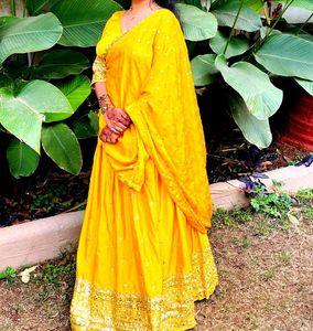 Haldi Lahenga ❤️❤️