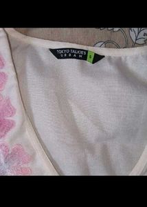 White Puff Top