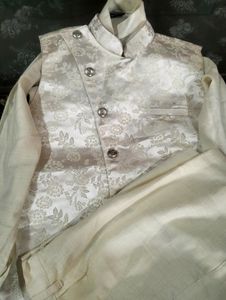 Ethnic Kurta Pajama Set