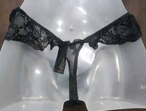 Lace Detail Thong with Bow 🖤