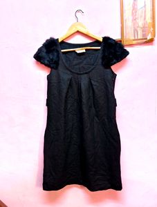 30rs Off On 🚚 Black Furr Sleeves Dress