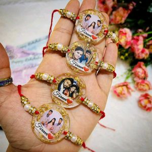1 Photo Rakhi