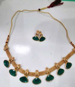 Golden Green Necklace Set