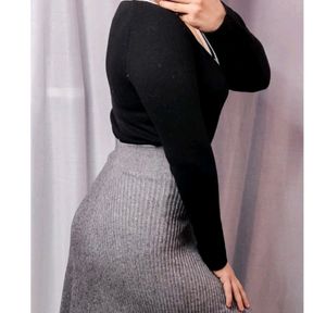 Black and White V-Neck Winter Top