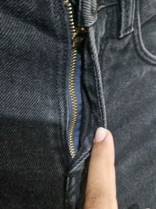 LEVI&#39;S DENIM JEANS