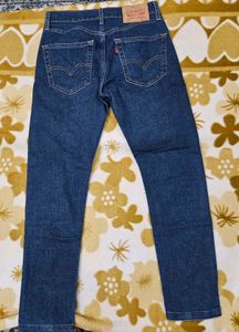 Levi&#39;s Dark Blue Jeans
