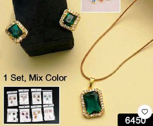 Emerald Jewelry Set