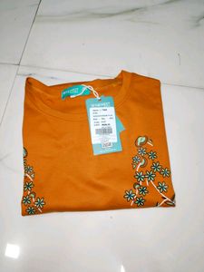 Tops T Shirt