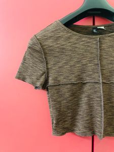 H&amp;M Crop Top